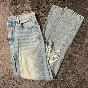 american eagle light wash ripped jeans